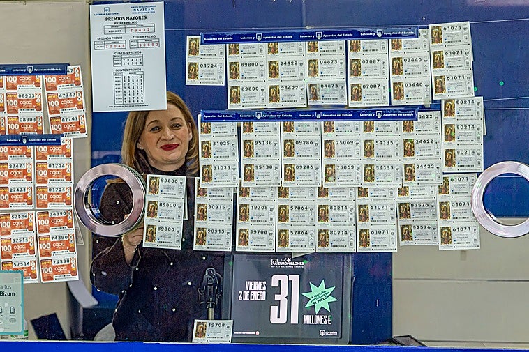 El primer premio del Sorteo de Lotería de El Niño, el 06703, cae en Granada, Cádiz, Zamora, Valencia y Barcelona