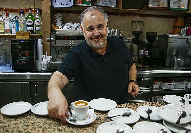 Los bares se despiden por ley este 2026 de uno de los elementos más típicos: adiós a un clásico