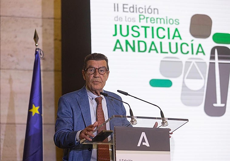 El discurso del juez Emilio Calatayud: «Que los chavales condenados te den las gracias es el mayor premio»
