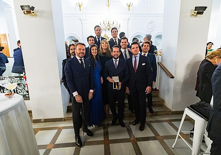 Raúl Berdonés celebra su Medalla de Oro de Granada