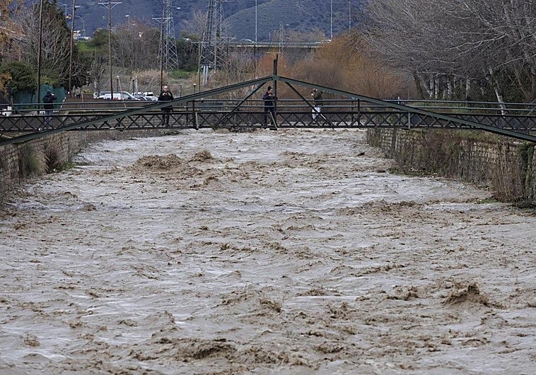 Avisos de la Aemet por viento en Granada, Almería y Jaén este miércoles