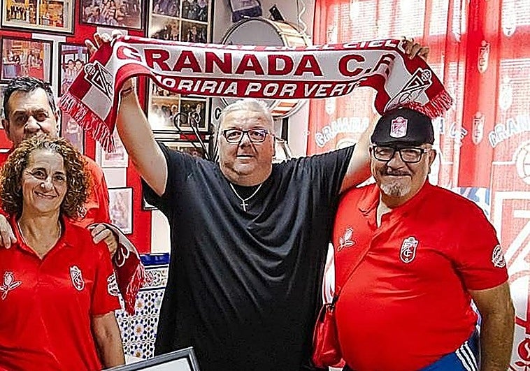 Diego García: peñista, utillero en la época dura y sobre todo granadinista de corazón