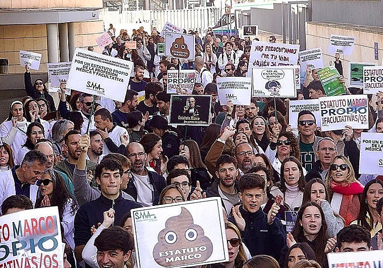 Arranca la huelga de médicos con especial atención a los servicios mínimos
