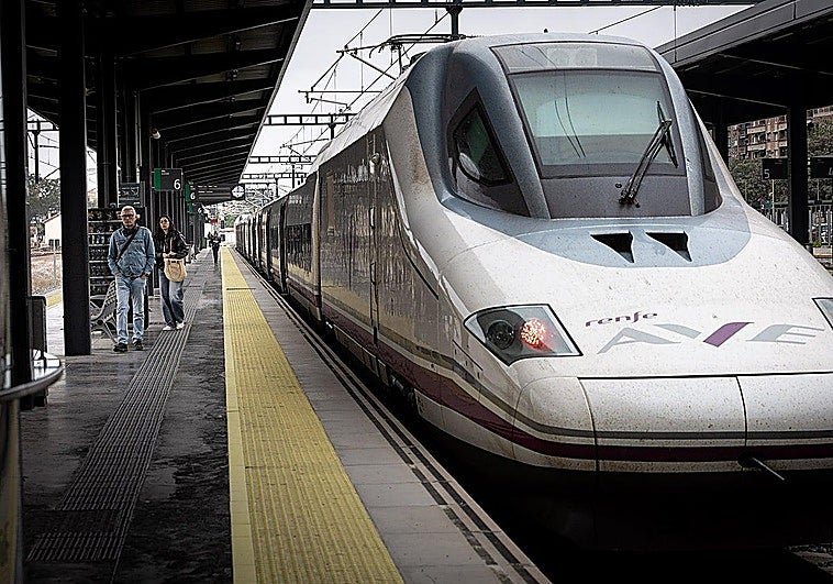 Granada recupera el servicio de AVE a Madrid desde este martes a primera hora