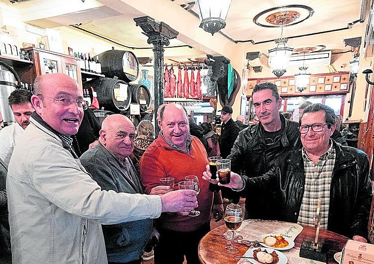 Las historias que nacen dentro de Bodegas Castañeda, un emblema de Granada
