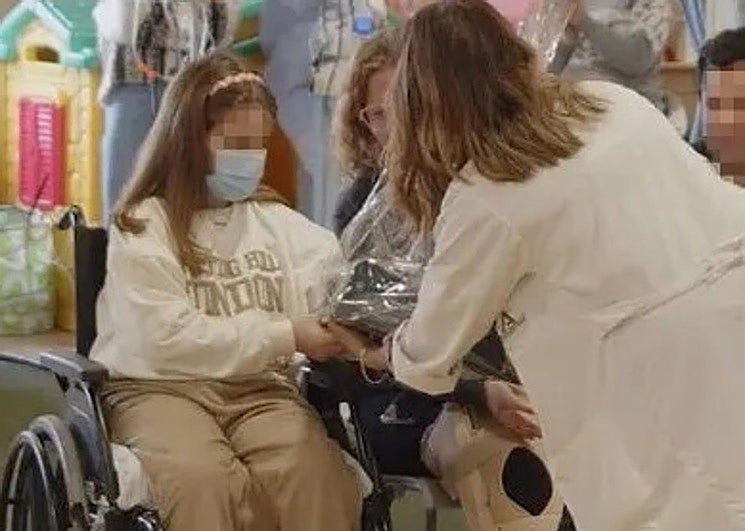 Marta Jiménez, la última niña ingresada por el accidente den Adamuz, vuelve a casa