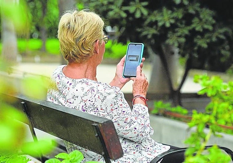 El SAS alerta de mensajes fraudulentos que circulan por Andalucía para robar información personal o bancaria