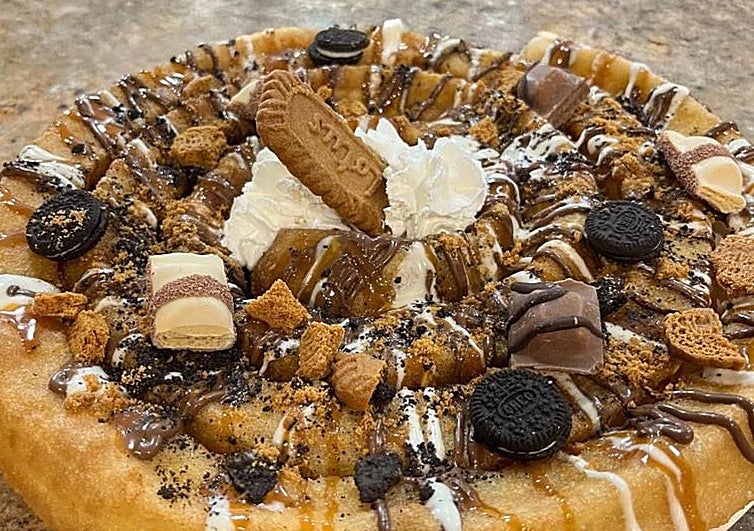 La cafetería granadina con solo un año de vida que sorprende con unos churros nunca vistos
