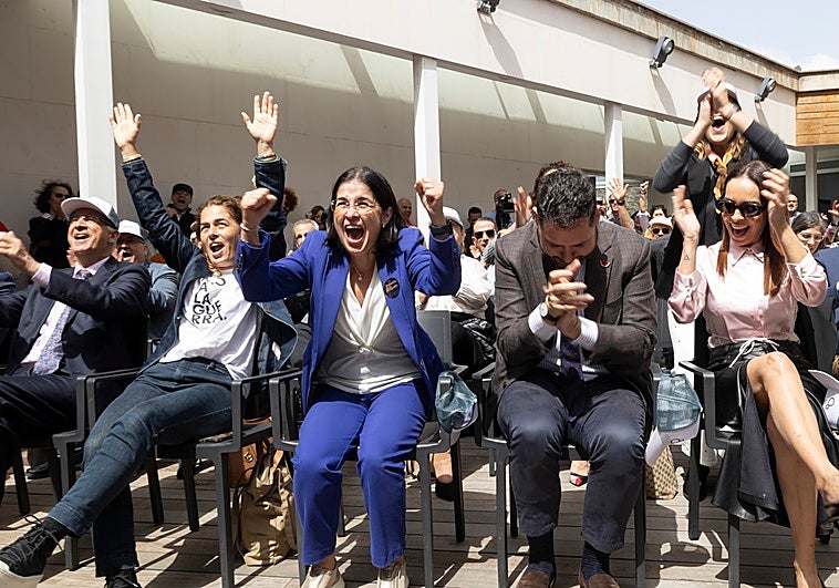 Sidra, tamborileros y lágrimas, así celebraron el pase las rivales de Granada 2031