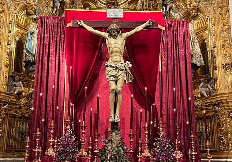 El Cristo del Consuelo vuelve al Sacromonte tras su restauración