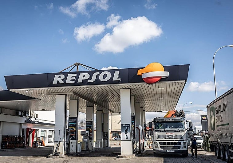 El descuento que anuncia Repsol de hasta 40 céntimos en el combustible por la crisis de la guerra