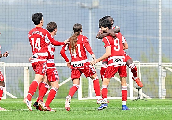 Las mejores imágenes del Real Sociedad B - Granada CF