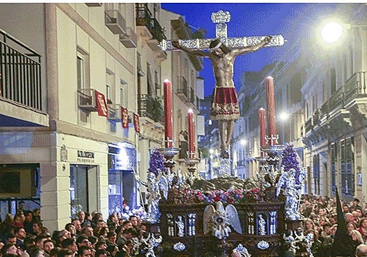 Adiós a las míticas sillas plegables y las neveras portátiles en la Semana Santa de Granada
