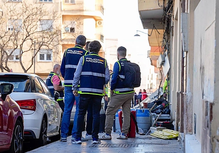 Un fallecido y tres heridos en una explosión de gas en un bar de Almería