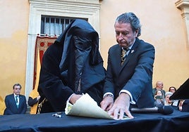 Las Chías liberan a un reo con «amor y perdón» el Viernes Santo.