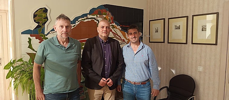 La asociación de pescadores recreativos pide un uso «responsable y sostenible» de la Costa de Granada