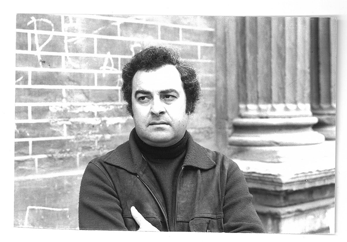 Adiós a Elías Antonio, el 'personaje' de Granada que pintó el alma del Corpus