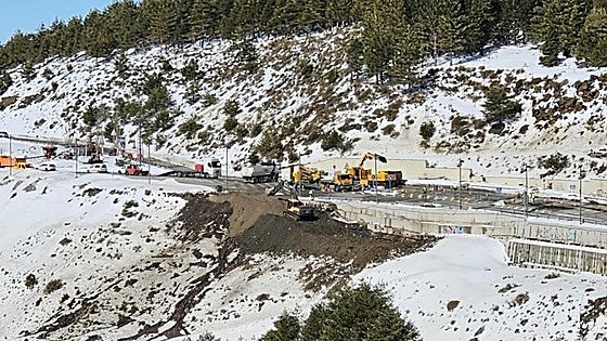 Limitan el horario de acceso a Pradollano por las obras de emergencia de la carretera