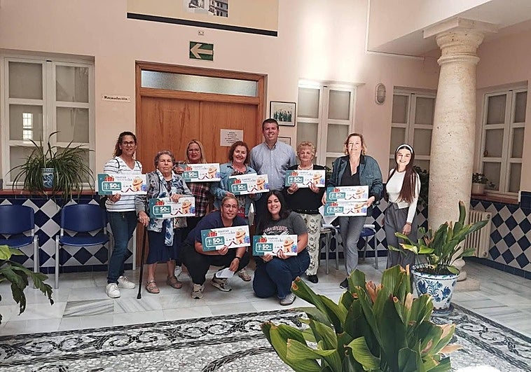 El pueblo de Granada que regala cheques de 50 euros por comprar en los comercios del municipio