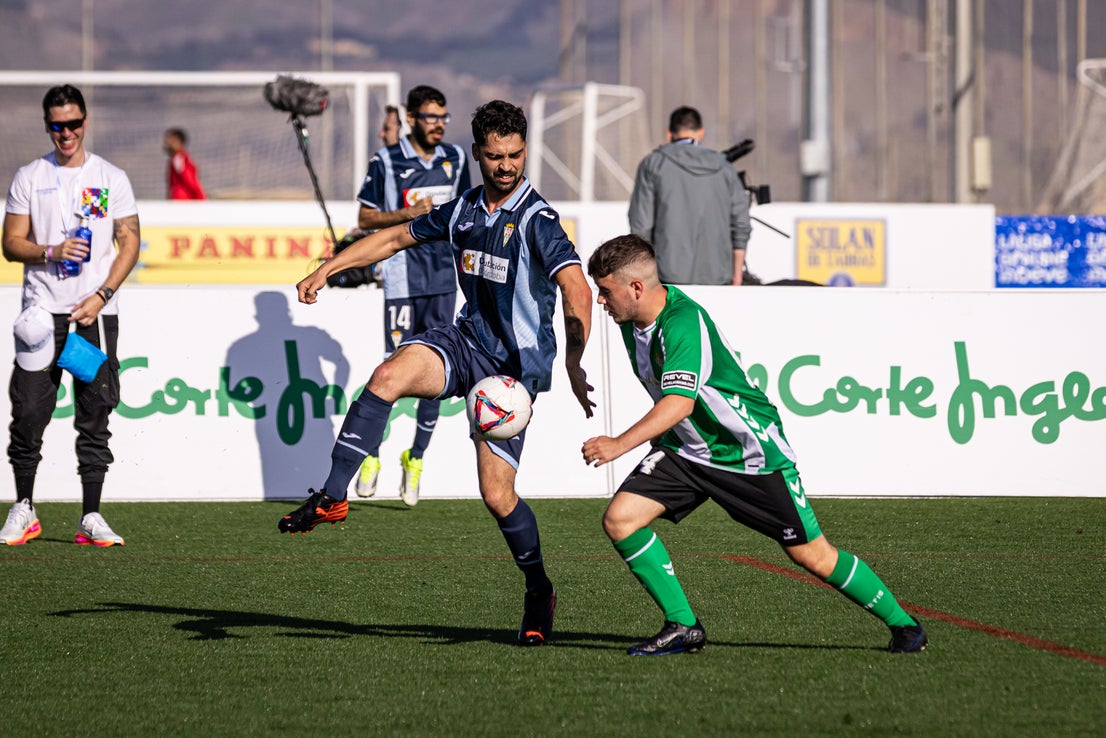 Todas las imágenes de Liga Genuine en Granada