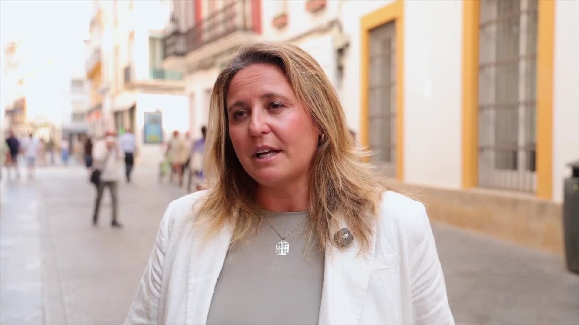 Decretan el cierre de un parque en Sevilla tras la aparición de salchichas con pinchos