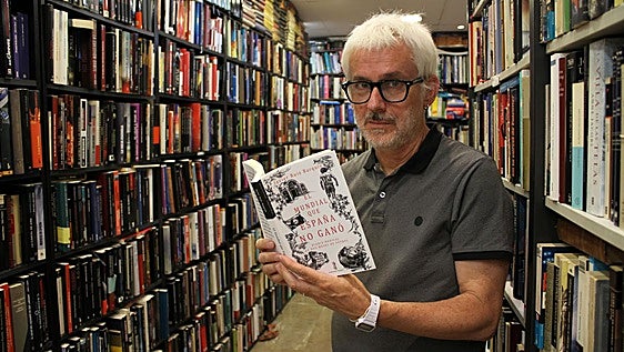 «Quería encontrar lo literario en las historias que hay dentro del fútbol»