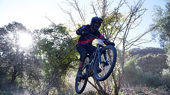 Güéjar Sierra cierra un fin de semana de ciclismo de máximo nivel con la Copa de España y el Campeonato de Andalucía de Enduro MTB