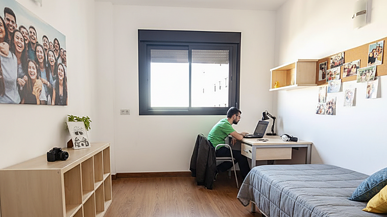 La UAL ofrece 32 becas con pensión completa en la Residencia Universitaria Civitas para el próximo curso