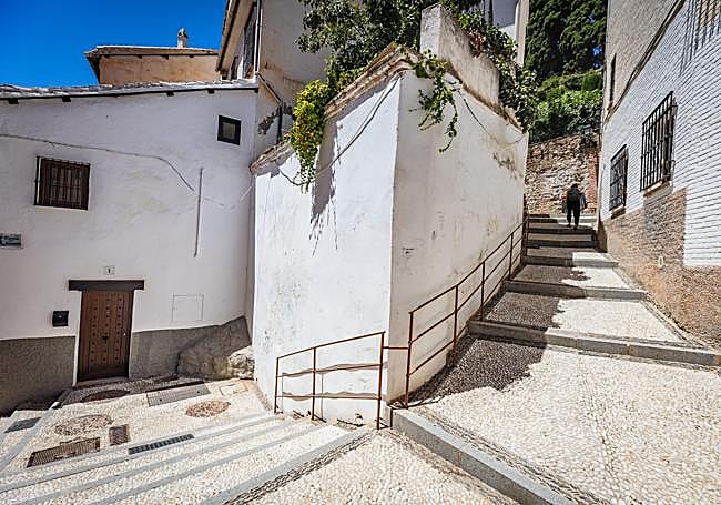 Calle del Albaicín en la que se ha actuado