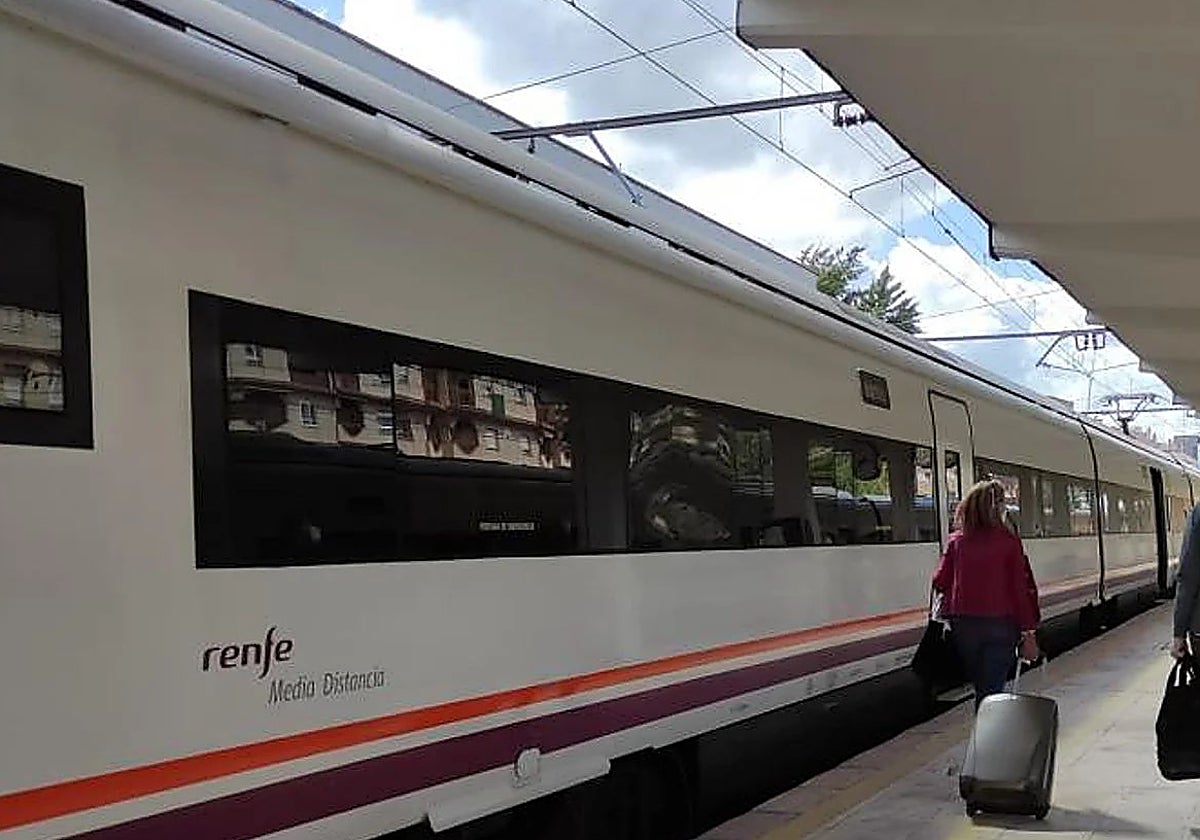 Convocan una concentración en Jaén por la pérdida del Intercity