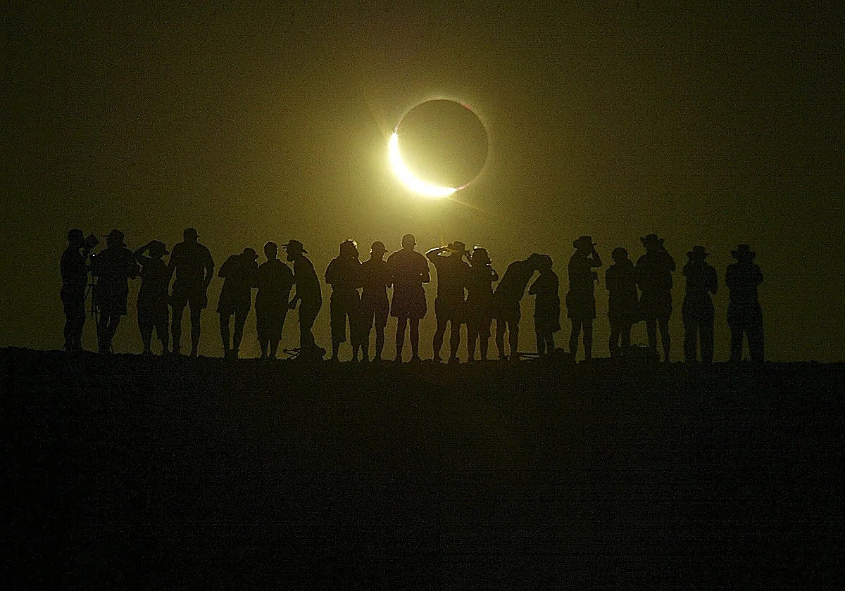 Guía definitiva de Almería para disfrutar del eclipse sin perder la vista
