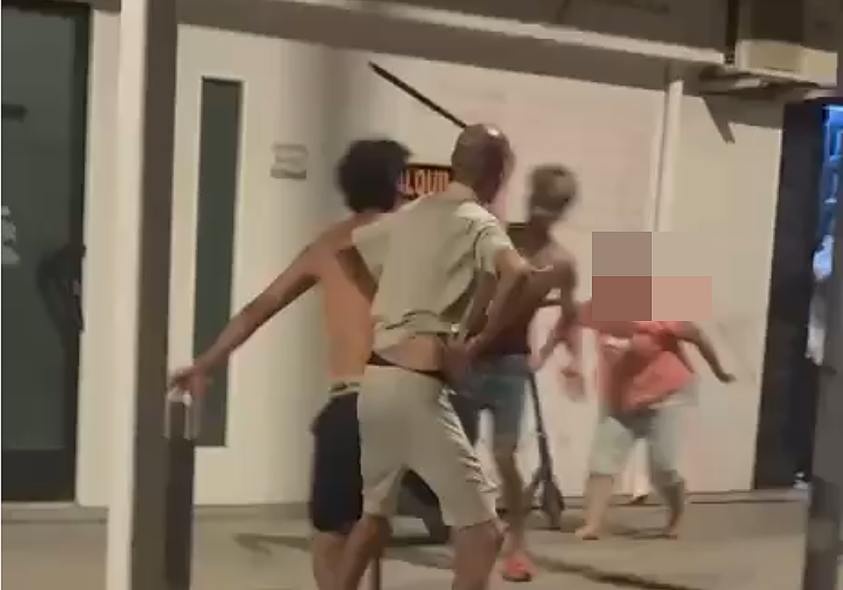 Imagen del vídeo de la pelea que circula por redes sociales.