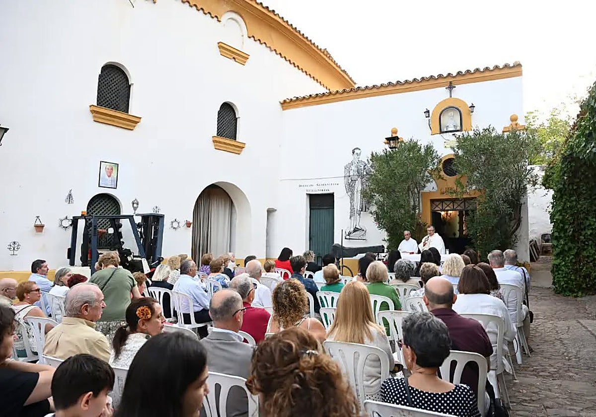 Linares celebra su primer día completo de Feria con homenajes y actividades