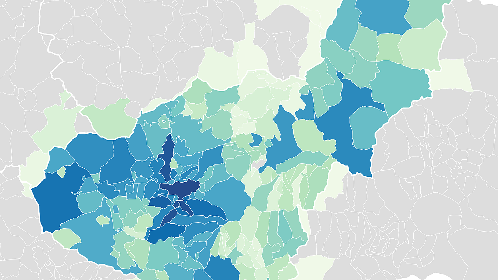 Estos son los pueblos con más piscinas de Granada: el mapa que sitúa las casi 40.000 de la provincia