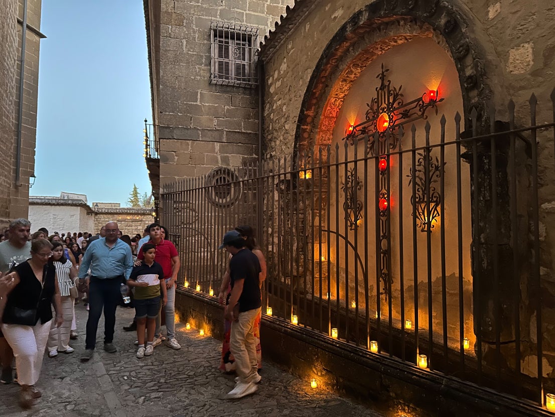 La imágenes de Baeza bajo la luz de las velas