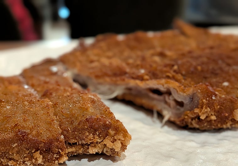 Imagen principal - El restaurante de Granada que enamora con platos «a fuego lento»: «Me crié con estos sabores»