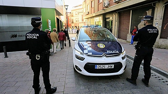 «Es insoportable, da miedo ver cómo salen las cucarachas de la casa»