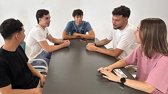 Cinco alumnos con más ganas que miedo