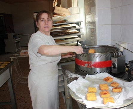 Imagen secundaria 1 - La panadería de Granada entre las 50 mejores de España: «Es el reconocimiento a tantas noches sin dormir»