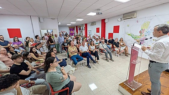 Millán notó «cierto viento en contra» y decidió dar voz a la militancia