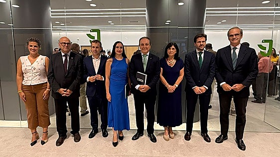 Más de 1.000 farmacéuticos de Jaén reivindican su papel en la sanidad
