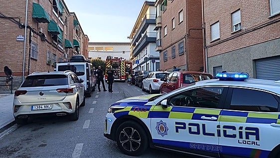 Un cable provoca un incendio en una casa en el Cerrillo de Maracena