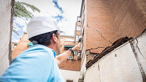 Las indemnizaciones por daños de los terremotos casi duplican lo previsto por el Gobierno