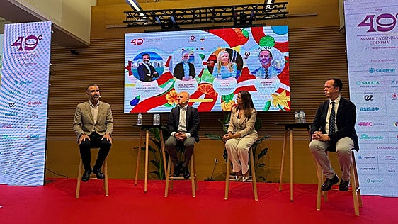 La Junta destaca la fortaleza del campo almeriense y su capacidad para competir en los mercados