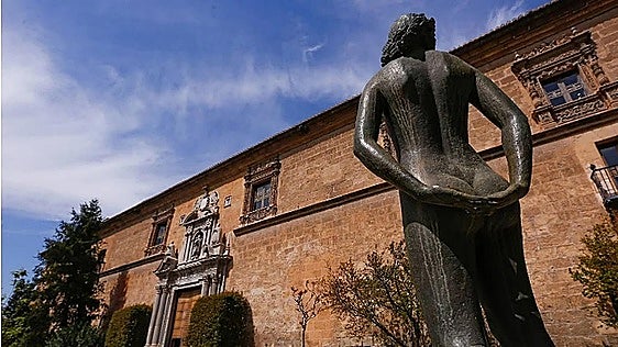 La UGR ofrece alojamiento de forma gratuita a cinco jóvenes extutelados