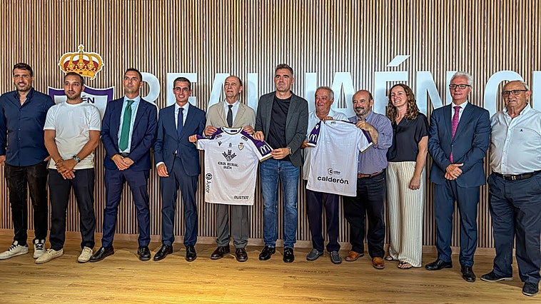 El Real Jaén CF presenta su nueva piel y el nuevo nombre del coliseo blanco