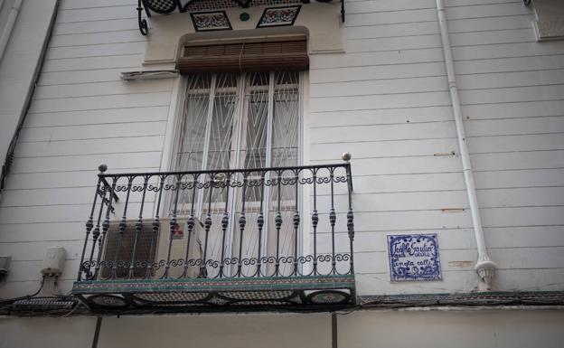 Placa homenaje a Teófilo Gautier en la calle Párraga. 