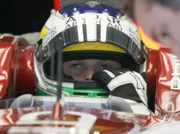 Giancarlo Fisichella probará en Jerez el nuevo bólido. / REUTERS