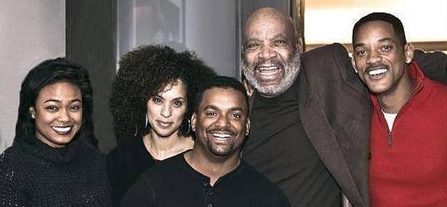 Parte del reparto de 'El príncipe de Bel-Air', en una foto publicada por Will Smith. / Facebook | Europa Press