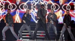 Los Backstreet Boys, durante el concierto que han ofrecido en Madrid. / Efe